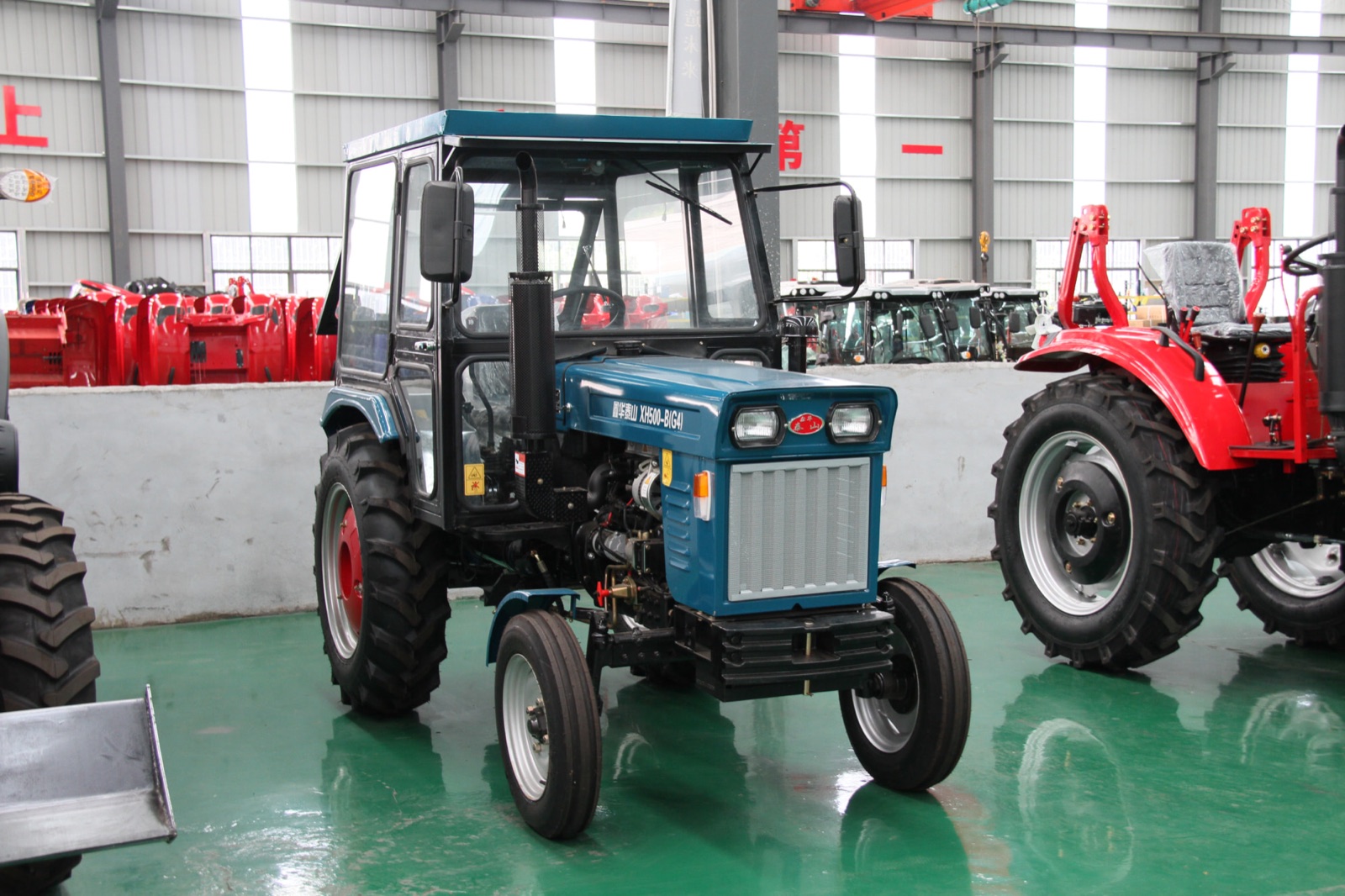 ROPS with canopy tractor