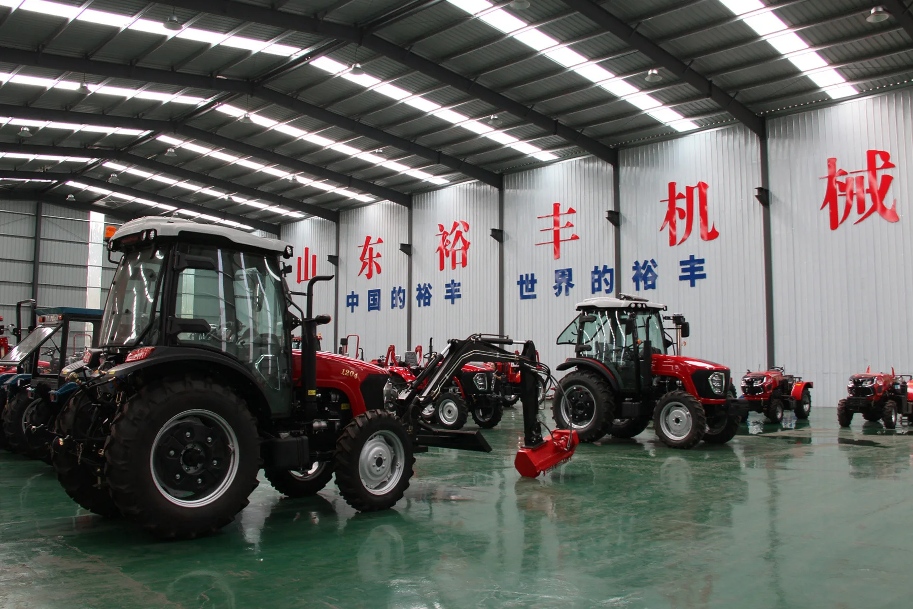 HETIAN tractor assembly workshop